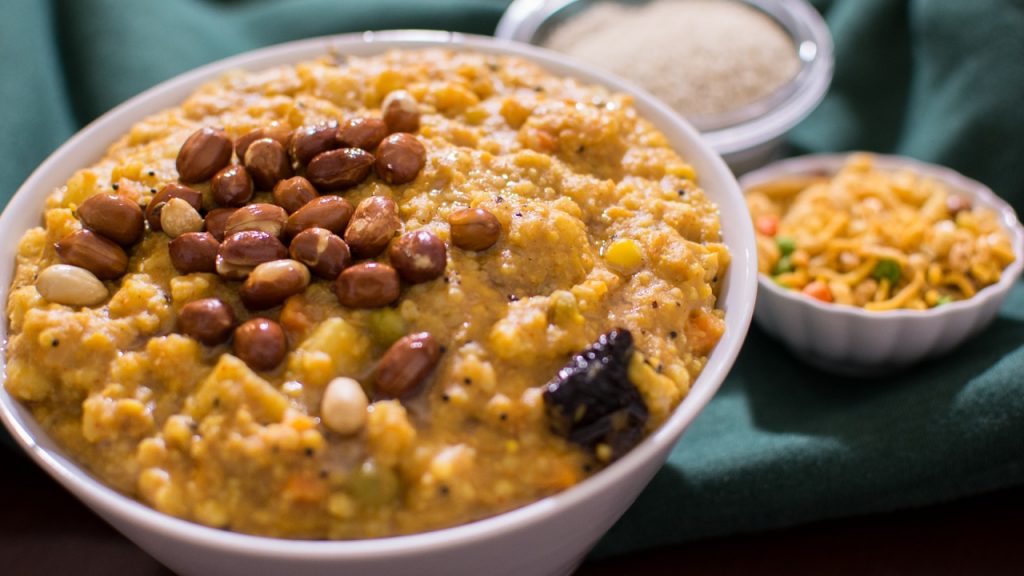 SIridhaanyaRecipesBarnayardMilletBisibelebathUdalubisibelebath