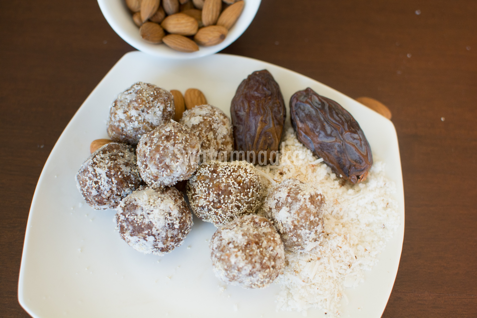dates almond bites